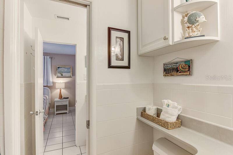 6020 MIDNIGHT PASS RD #1, Sarasota, FL 34242