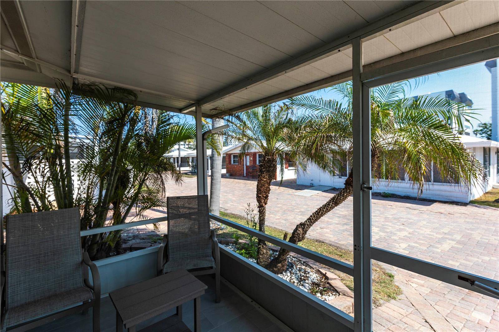 6020 MIDNIGHT PASS RD #10, Sarasota, FL 34242