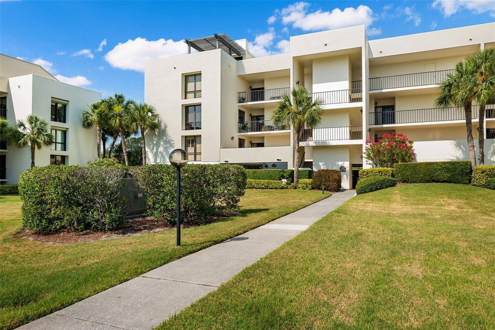 50 COE RD #331, Belleair, FL 33756