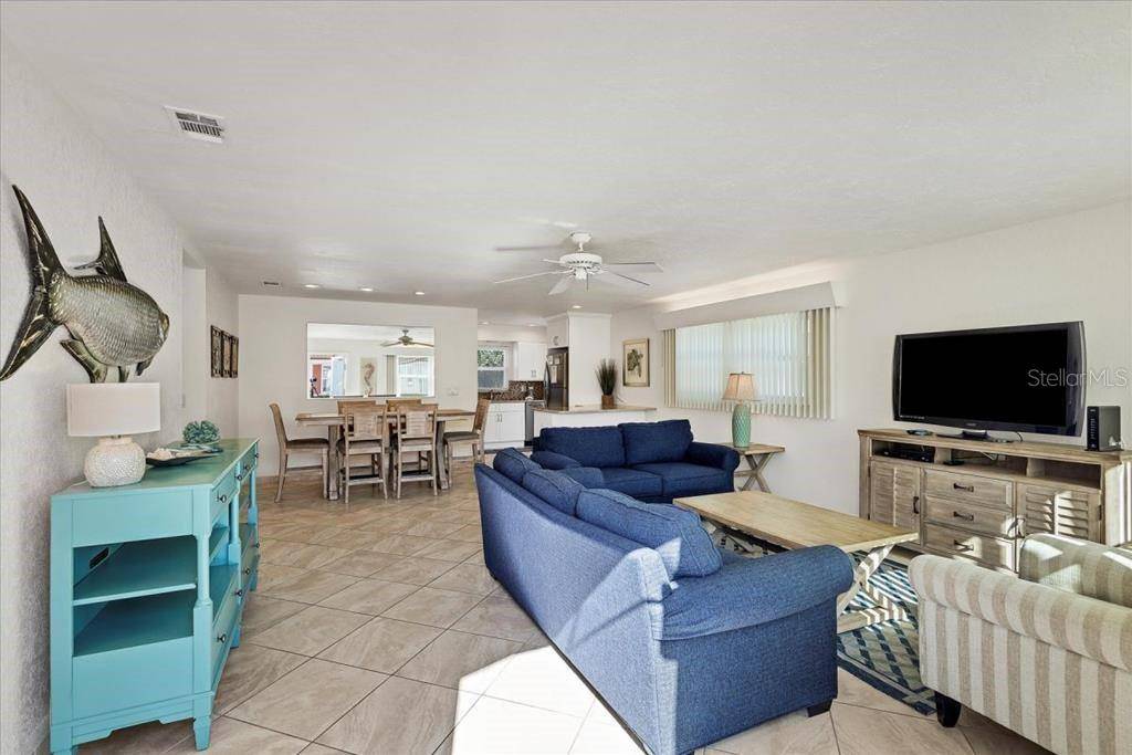 6154 MIDNIGHT PASS RD #A18, Sarasota, FL 34242