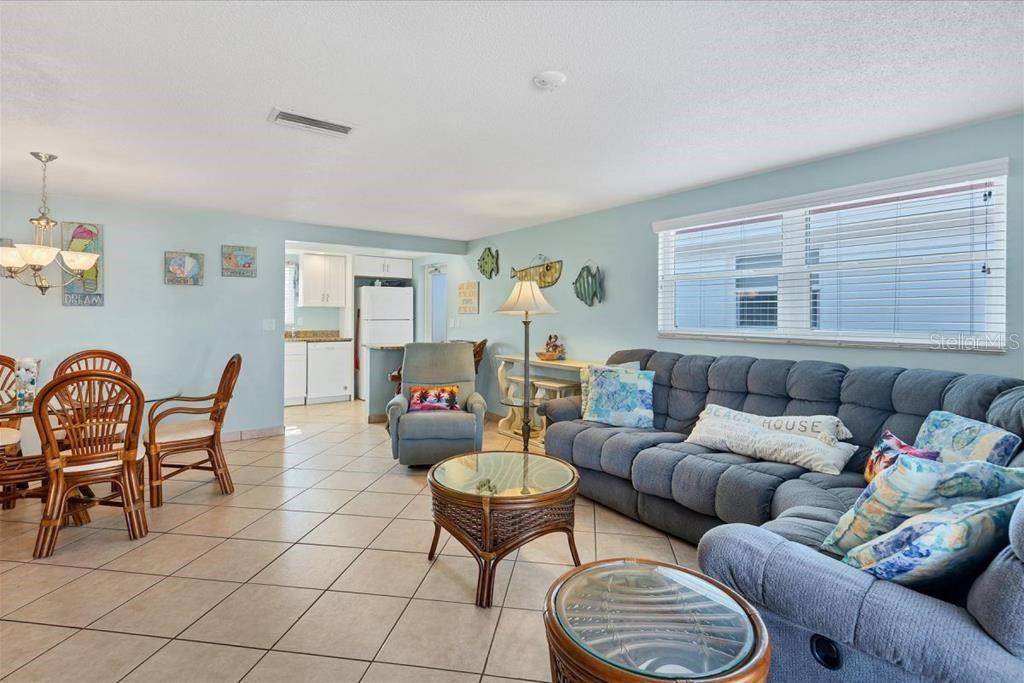 6154 MIDNIGHT PASS RD #D13, Sarasota, FL 34242