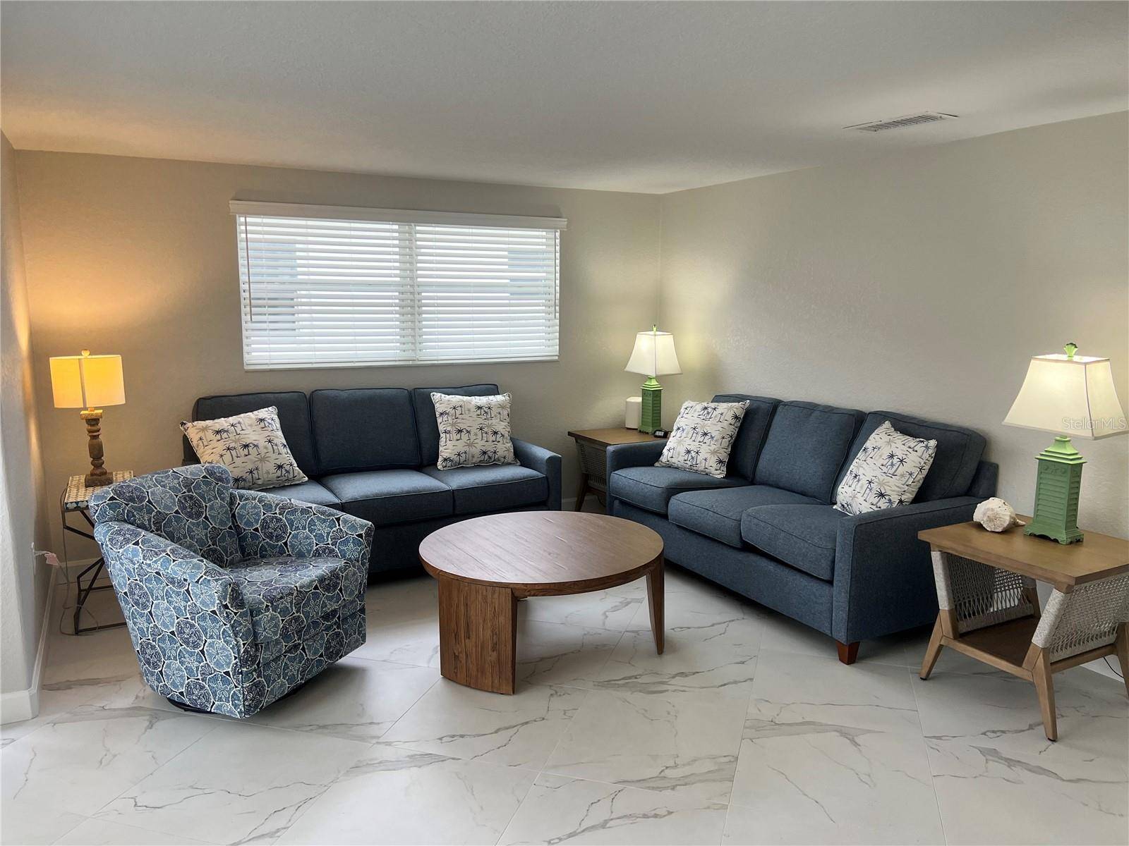 6154 MIDNIGHT PASS RD #B14, Sarasota, FL 34242