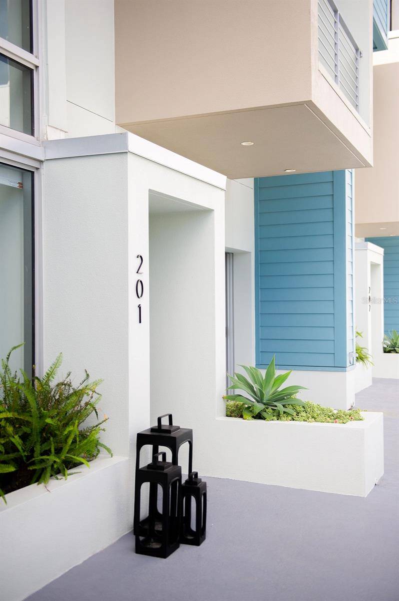 1343 4TH ST #202, Sarasota, FL 34236