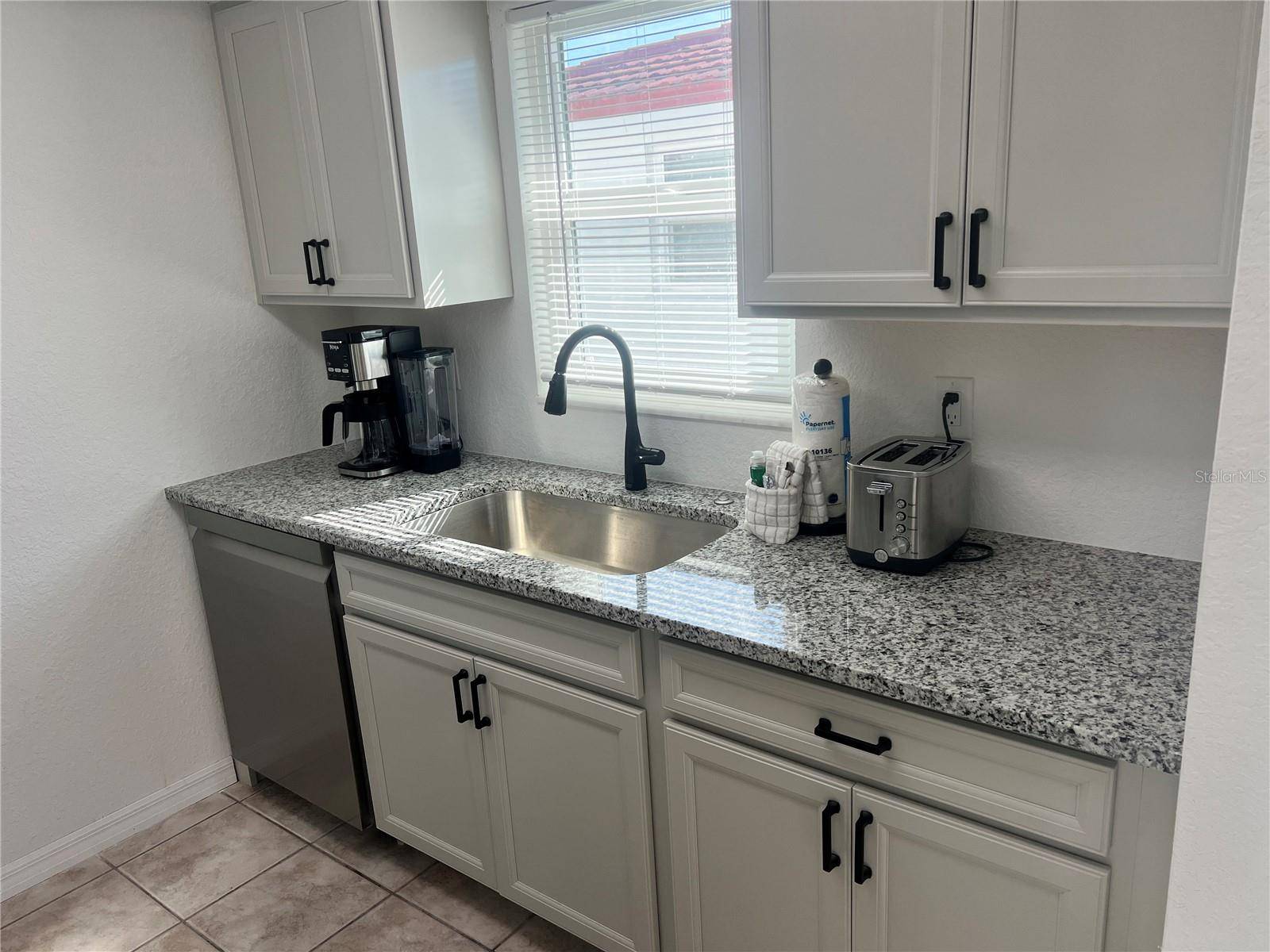6154 MIDNIGHT PASS RD #B03, Sarasota, FL 34242