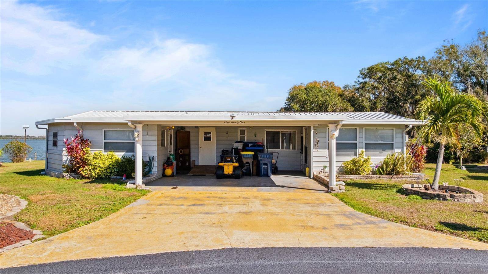 121 BONNIE DR, Auburndale, FL 33823