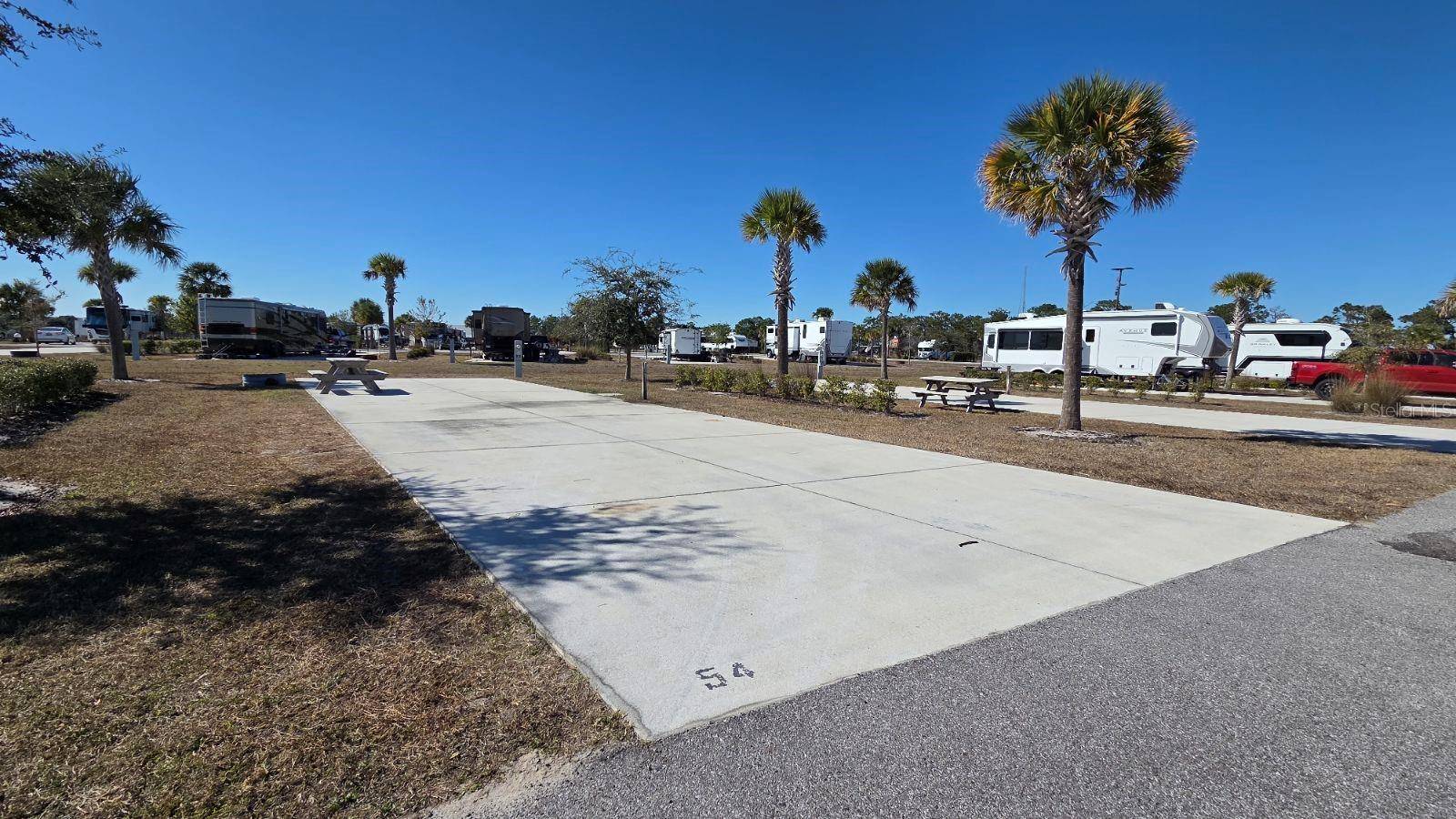 54 TIKI TURN E, Lake Wales, FL 33898