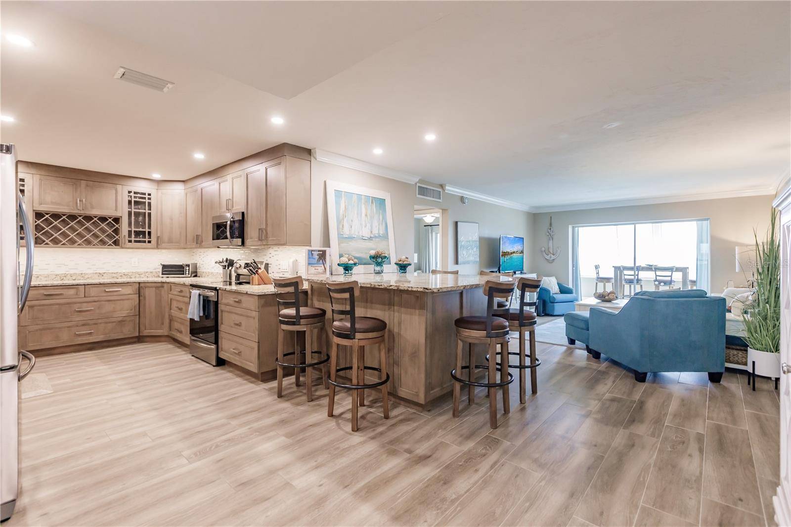 1200 E PEPPERTREE LN #602, Sarasota, FL 34242