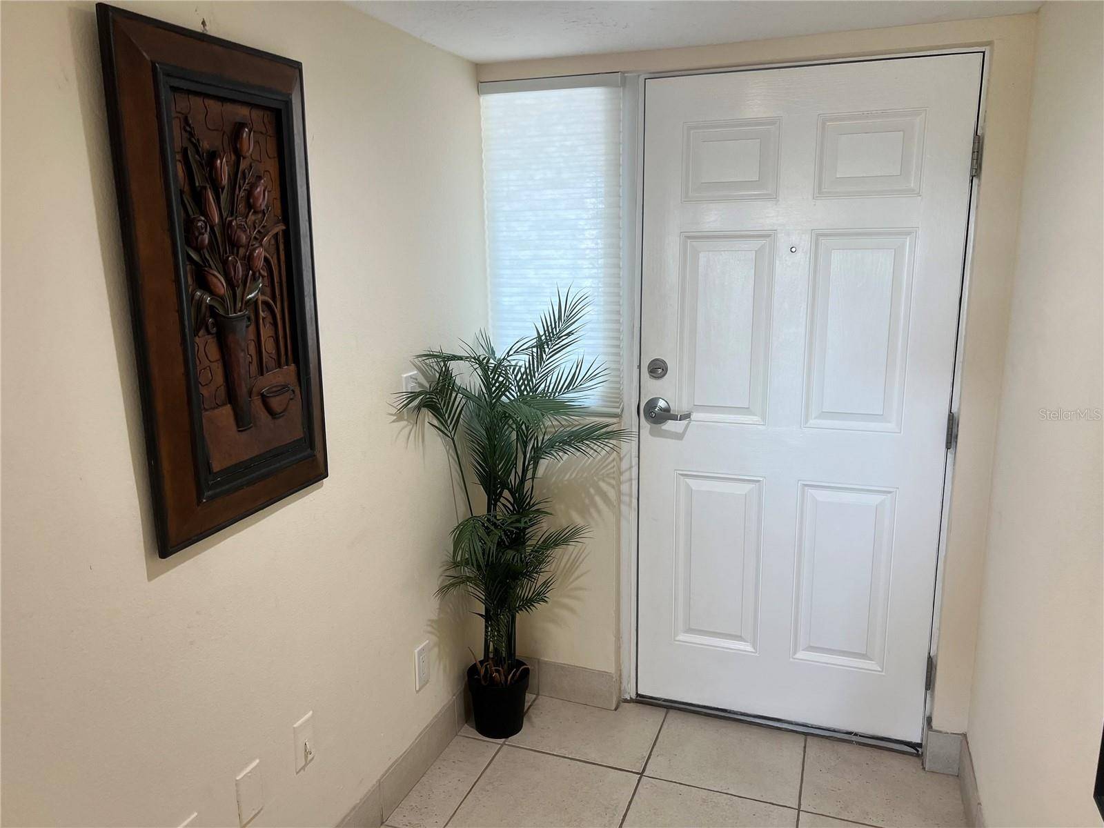 1001 POINT OF ROCKS RD #609, Sarasota, FL 34242