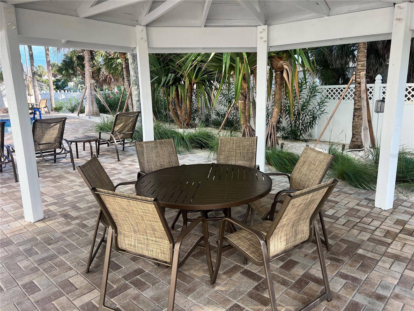 1001 POINT OF ROCKS RD #308, Sarasota, FL 34242