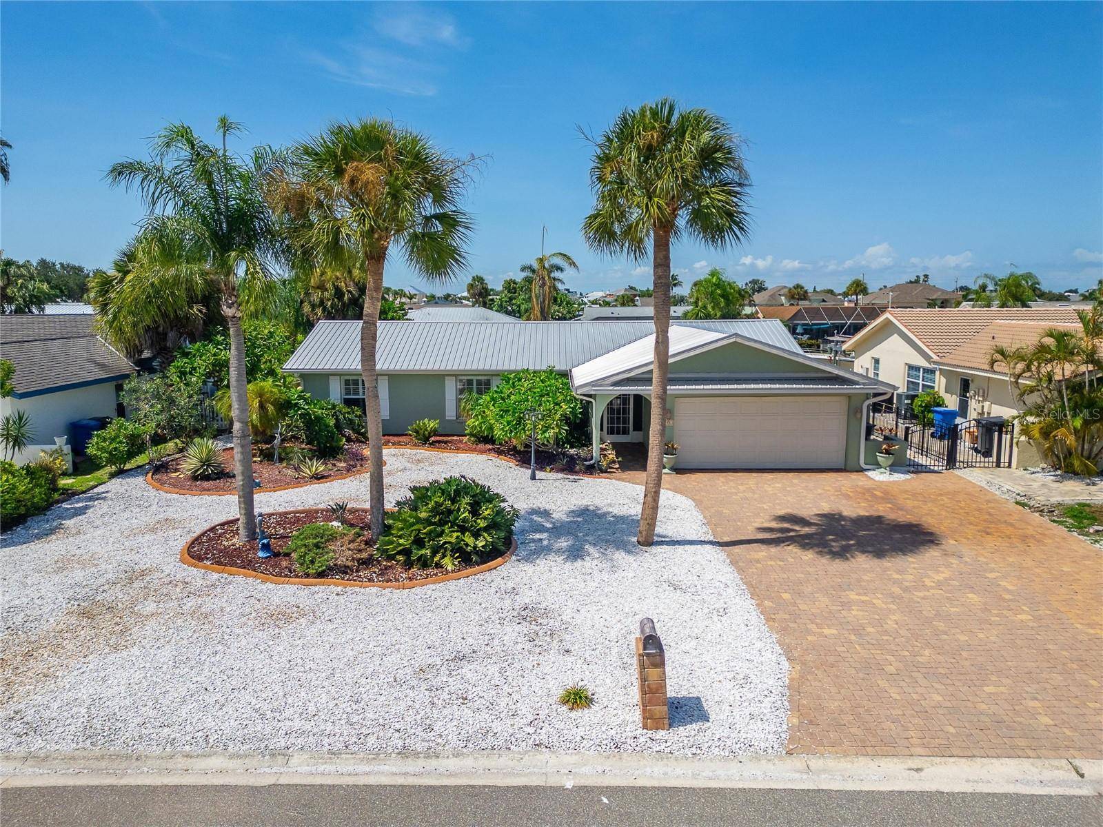 908 SAGO PALM WAY, Apollo Beach, FL 33572