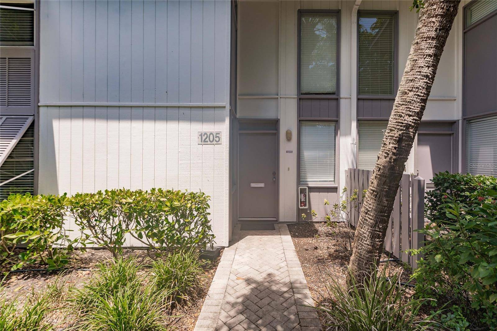 1205 E PEPPERTREE DR #232, Sarasota, FL 34242