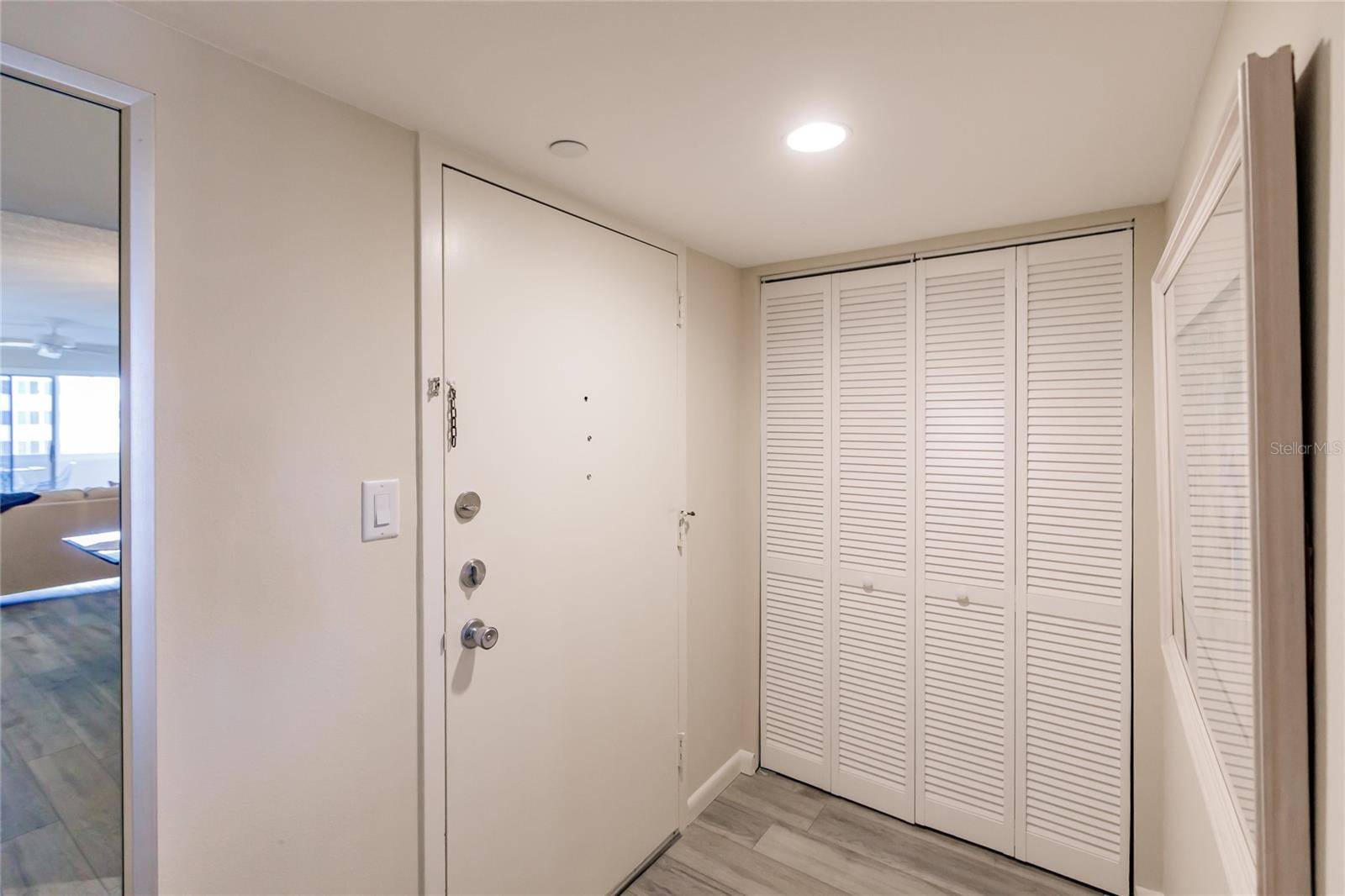 1055 W PEPPERTREE DR #506AA, Sarasota, FL 34242