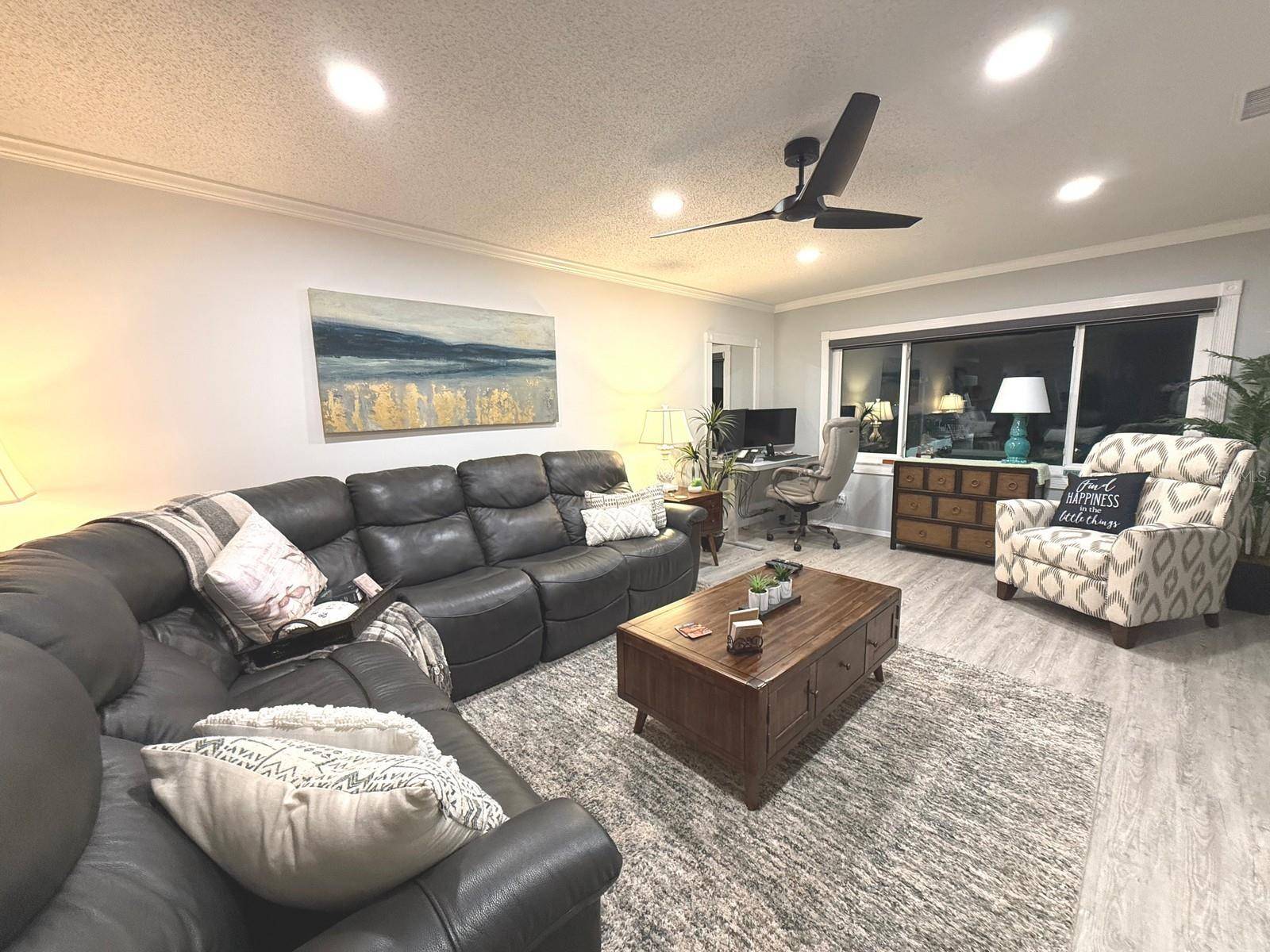 100 BLUFF VIEW DR #317A, Belleair Bluffs, FL 33770
