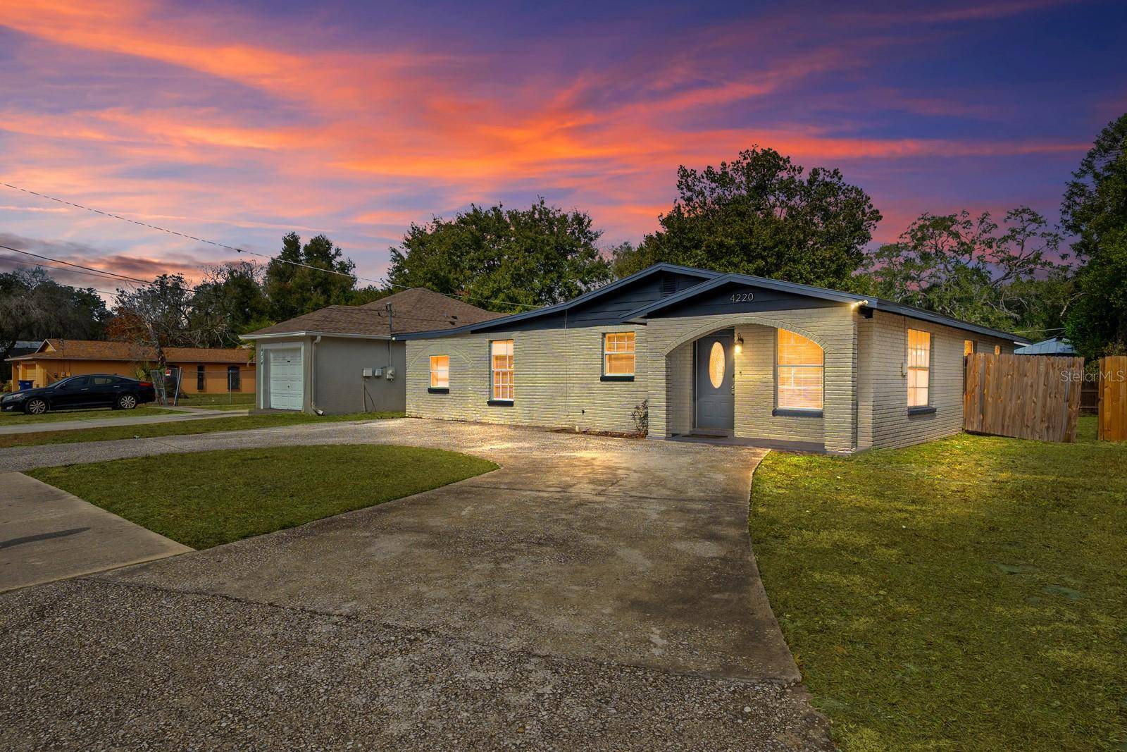 4220 E POWHATAN AVE, Tampa, FL 33610