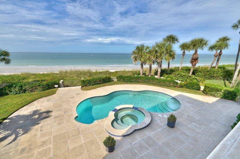 220 GULF BLVD #8, Belleair Beach, FL 33786