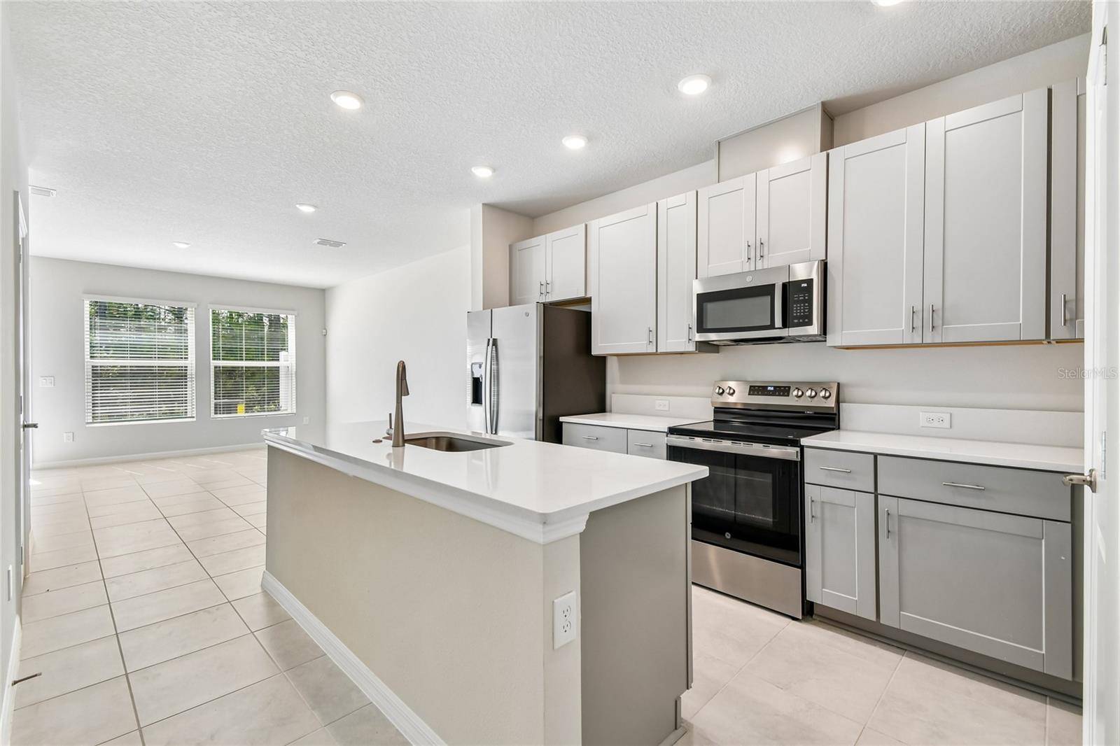 1124 WILD CREST LN, Daytona Beach, FL 32117