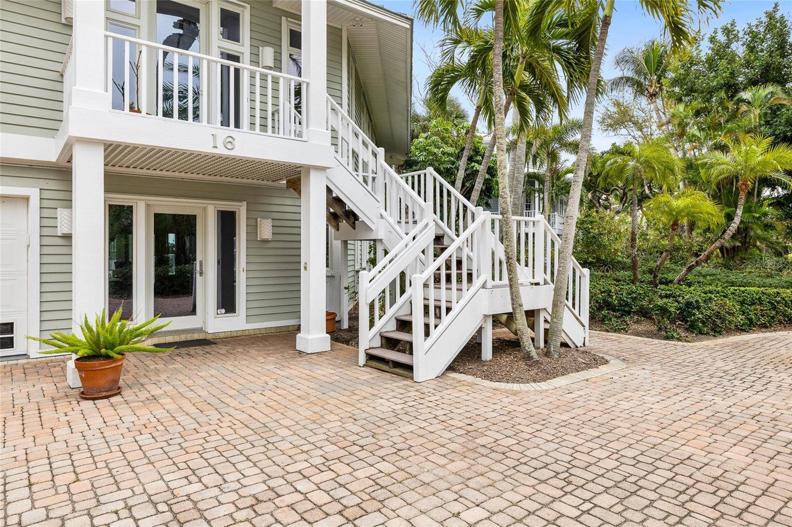 16 GROUPER HOLE DR, Boca Grande, FL 33921