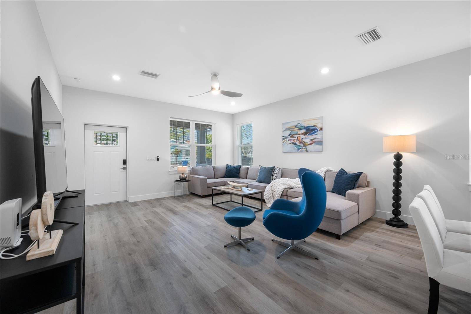 2150 43RD TER N, St Petersburg, FL 33714