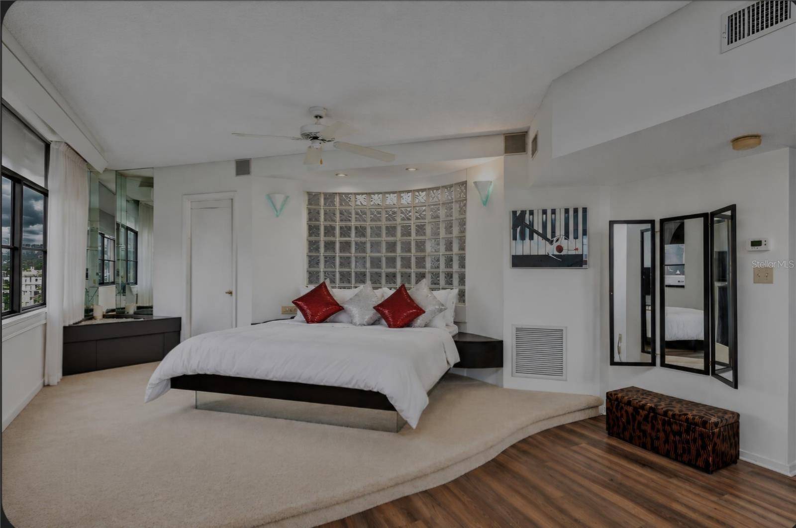 602 LIME AVE #203, Clearwater, FL 33756