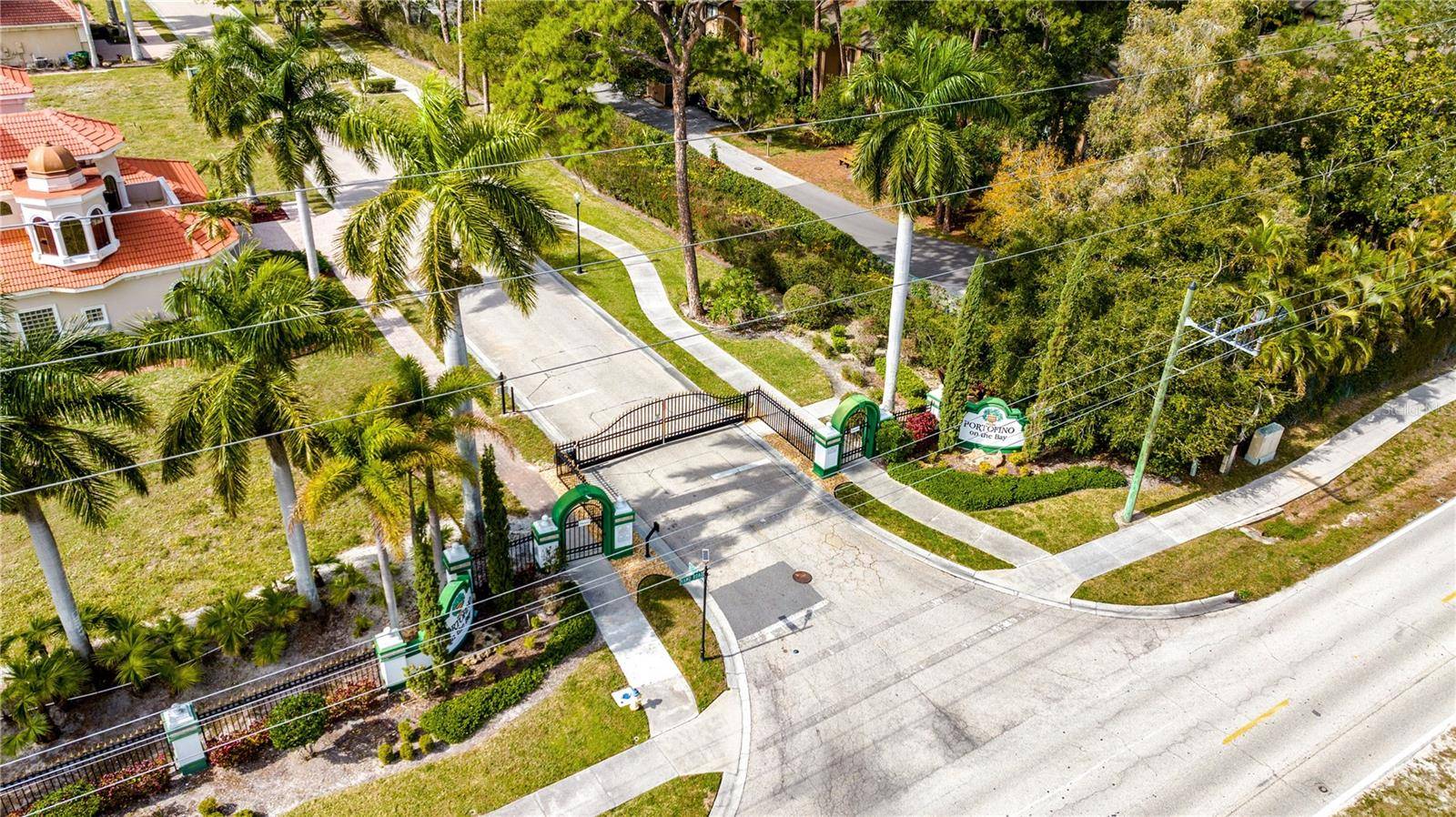 1680 ASSISI DR #13, Sarasota, FL 34231