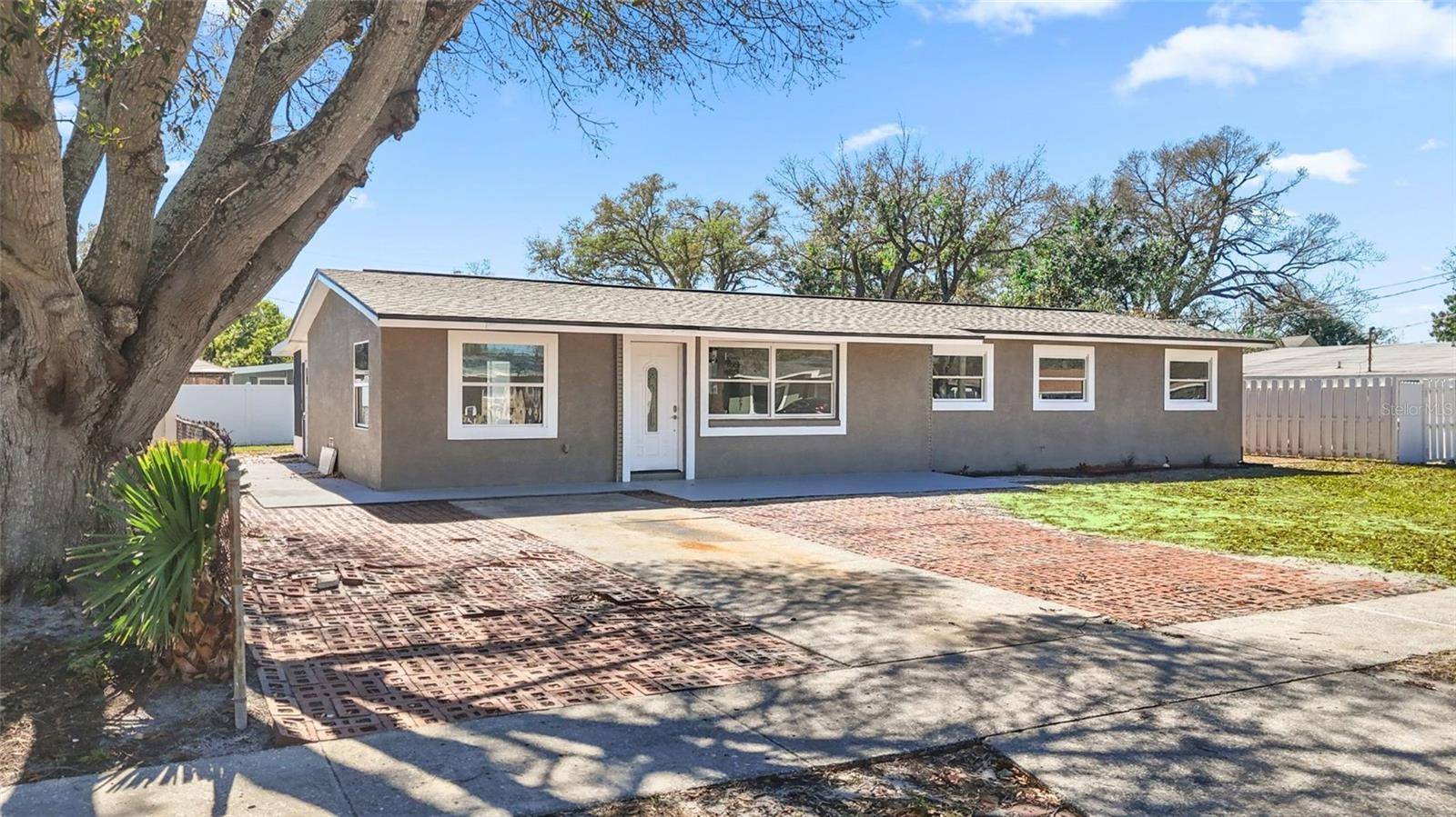 4418 W FAIRVIEW HTS, Tampa, FL 33616