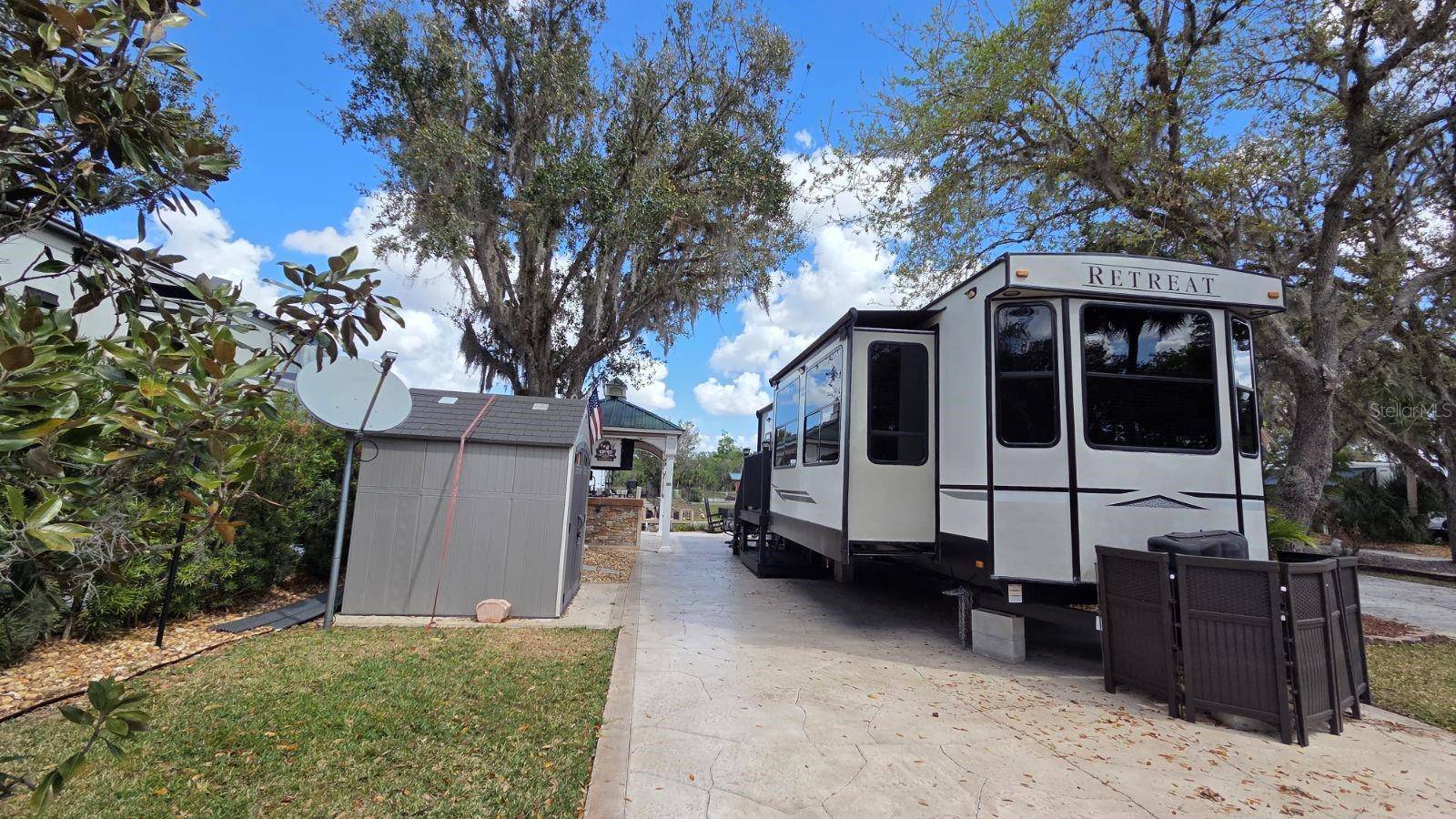 431 WATERWAY DR, River Ranch, FL 33867