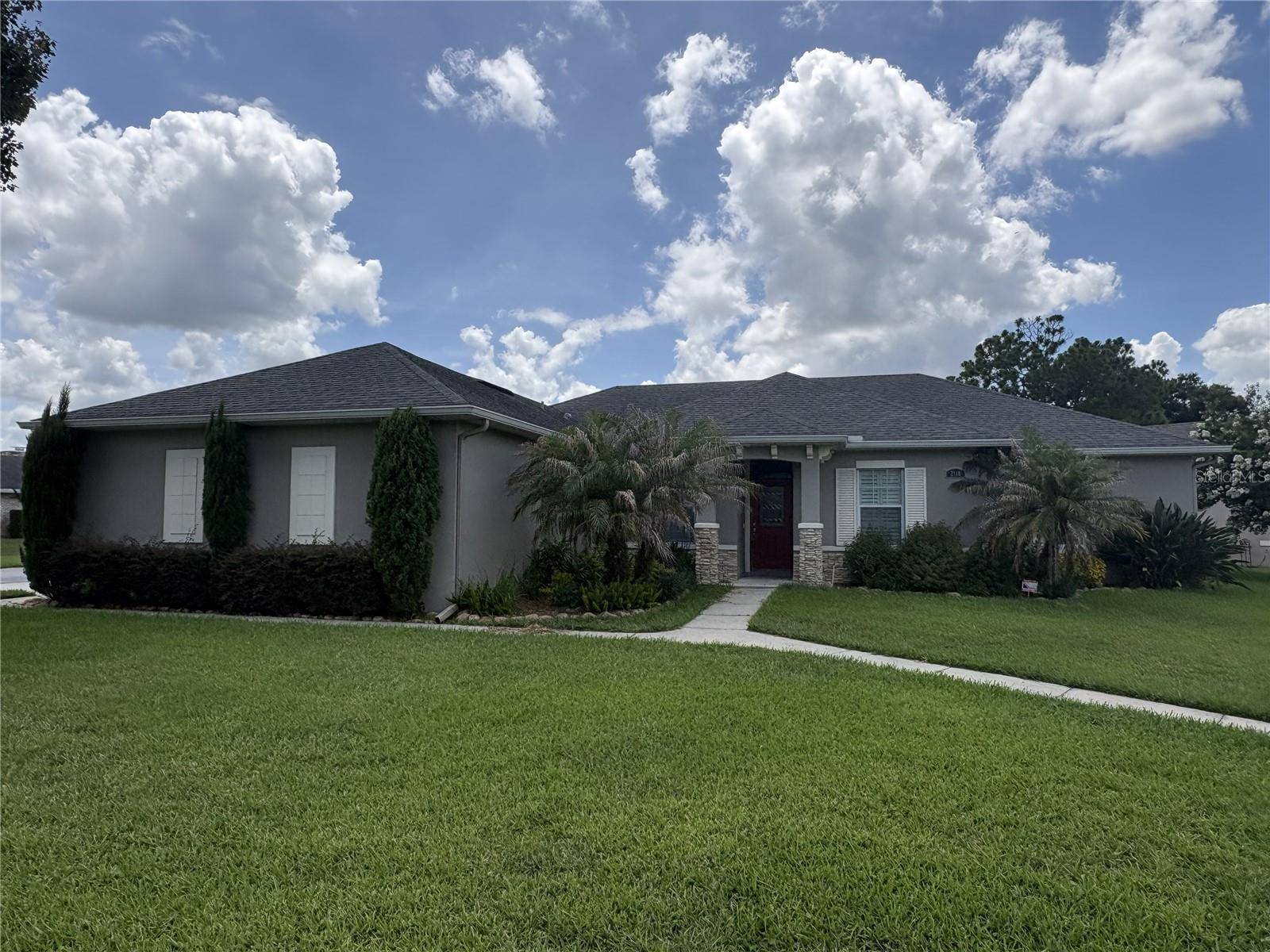 2118 EDGEWATER CIR, Winter Haven, FL 33880