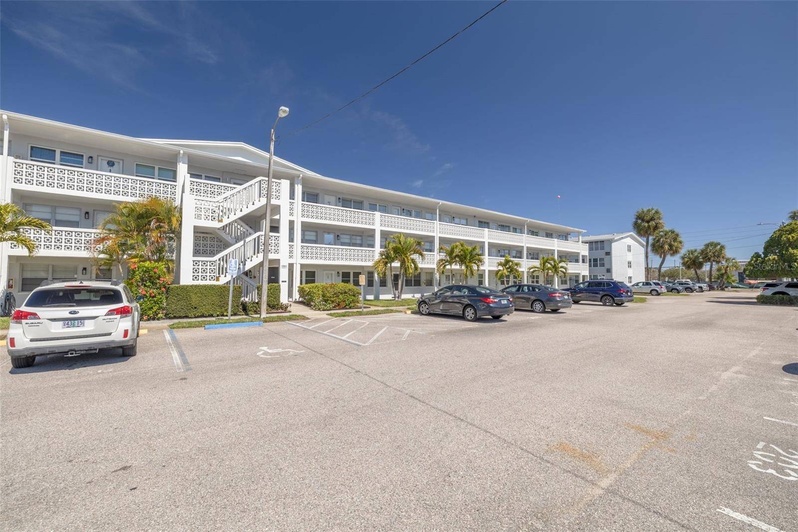 1001 77TH AVE N #112, St Petersburg, FL 33702