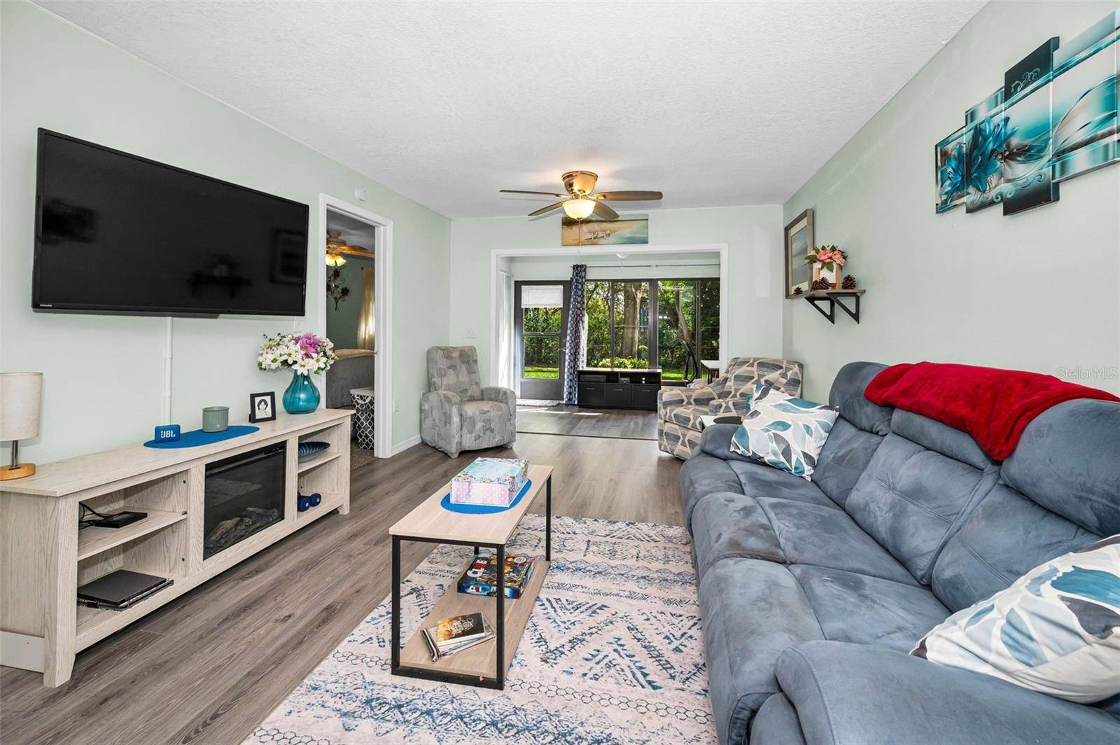 1175 MISSION CIR #1175, Clearwater, FL 33759