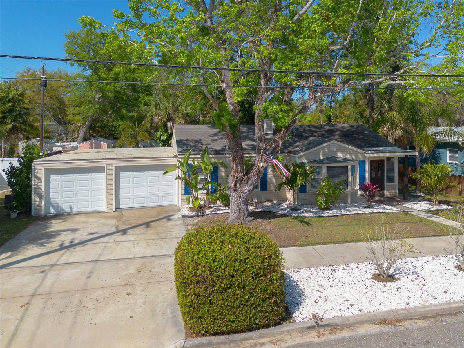 200 BROADWAY, Dunedin, FL 34698