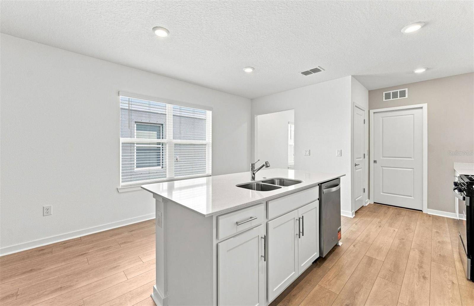 6287 BROAD FIELD AVE, Apollo Beach, FL 33572