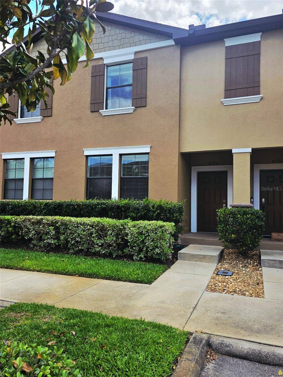 4393 FENNWOOD CT, Wesley Chapel, FL 33543