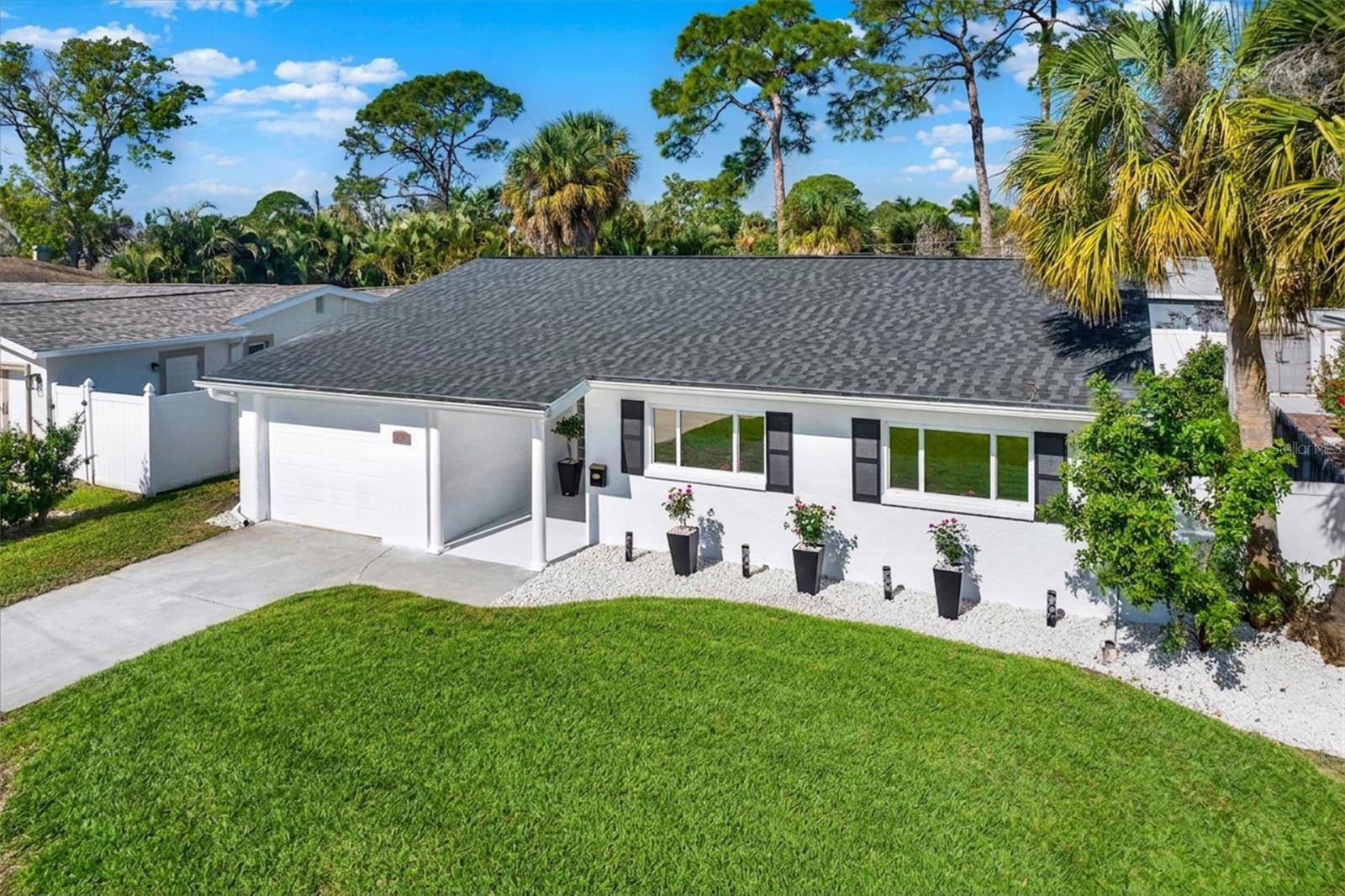 4510 NE HELENA ST NE, St Petersburg, FL 33703