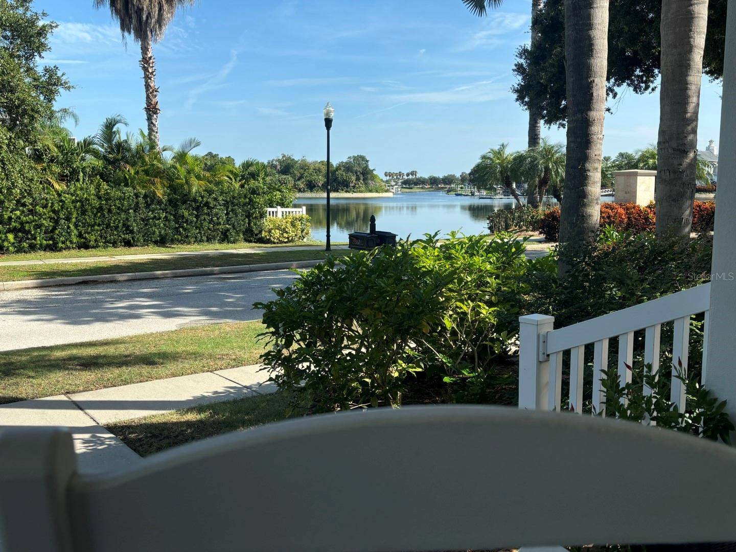 310 MANNS HARBOR DR, Apollo Beach, FL 33572