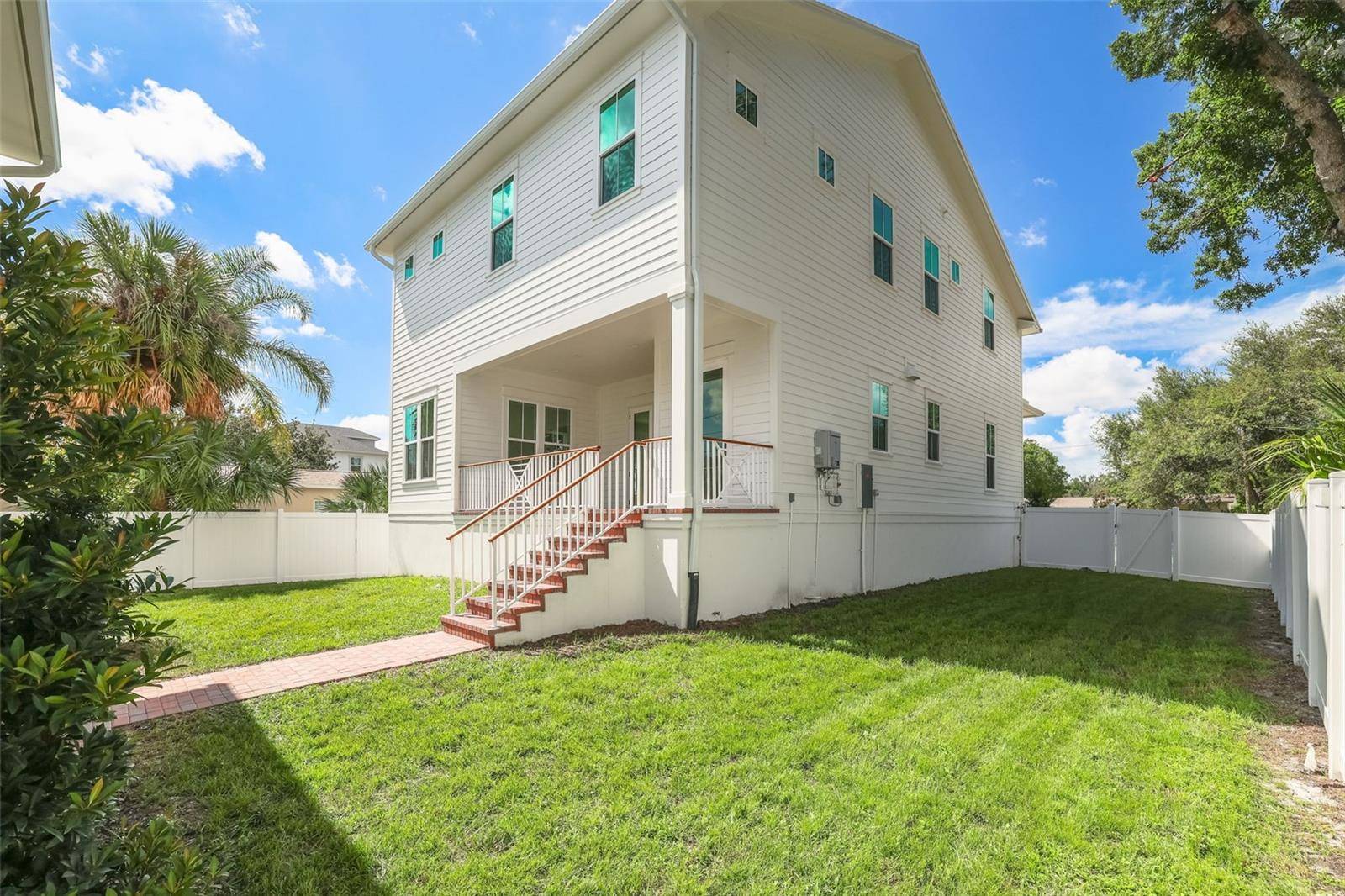 808 39TH AVE NE, St Petersburg, FL 33703