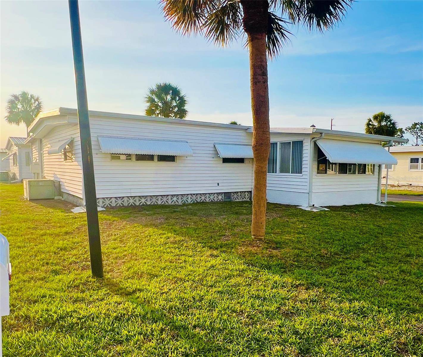 2282 PIAZZA DR #117, Sarasota, FL 34238