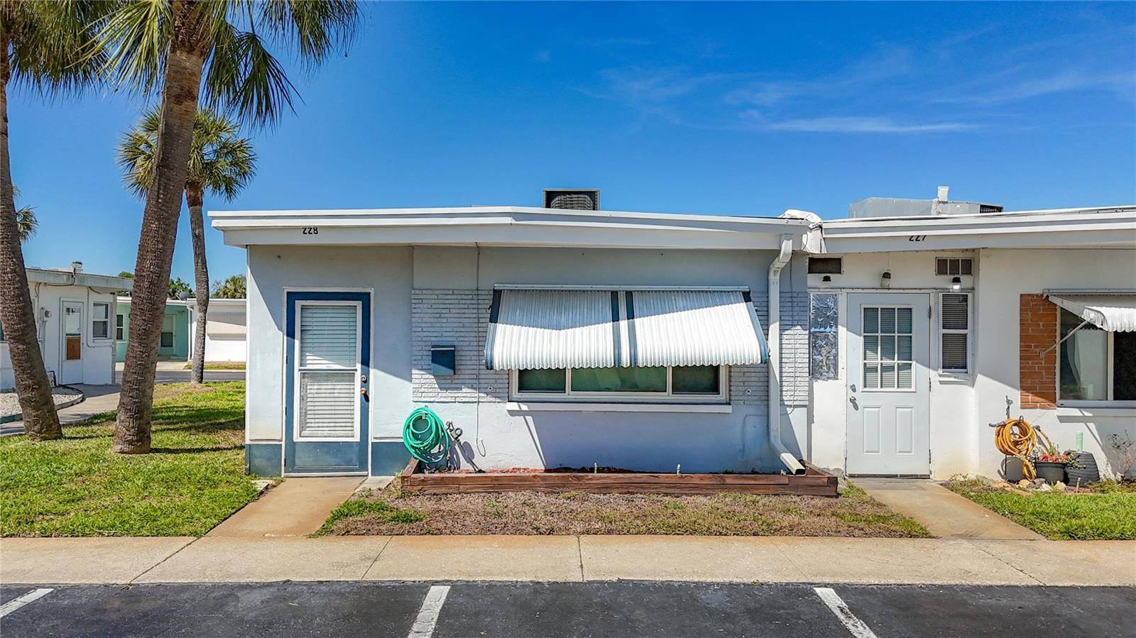 250 ROSERY RD NW #228, Largo, FL 33770
