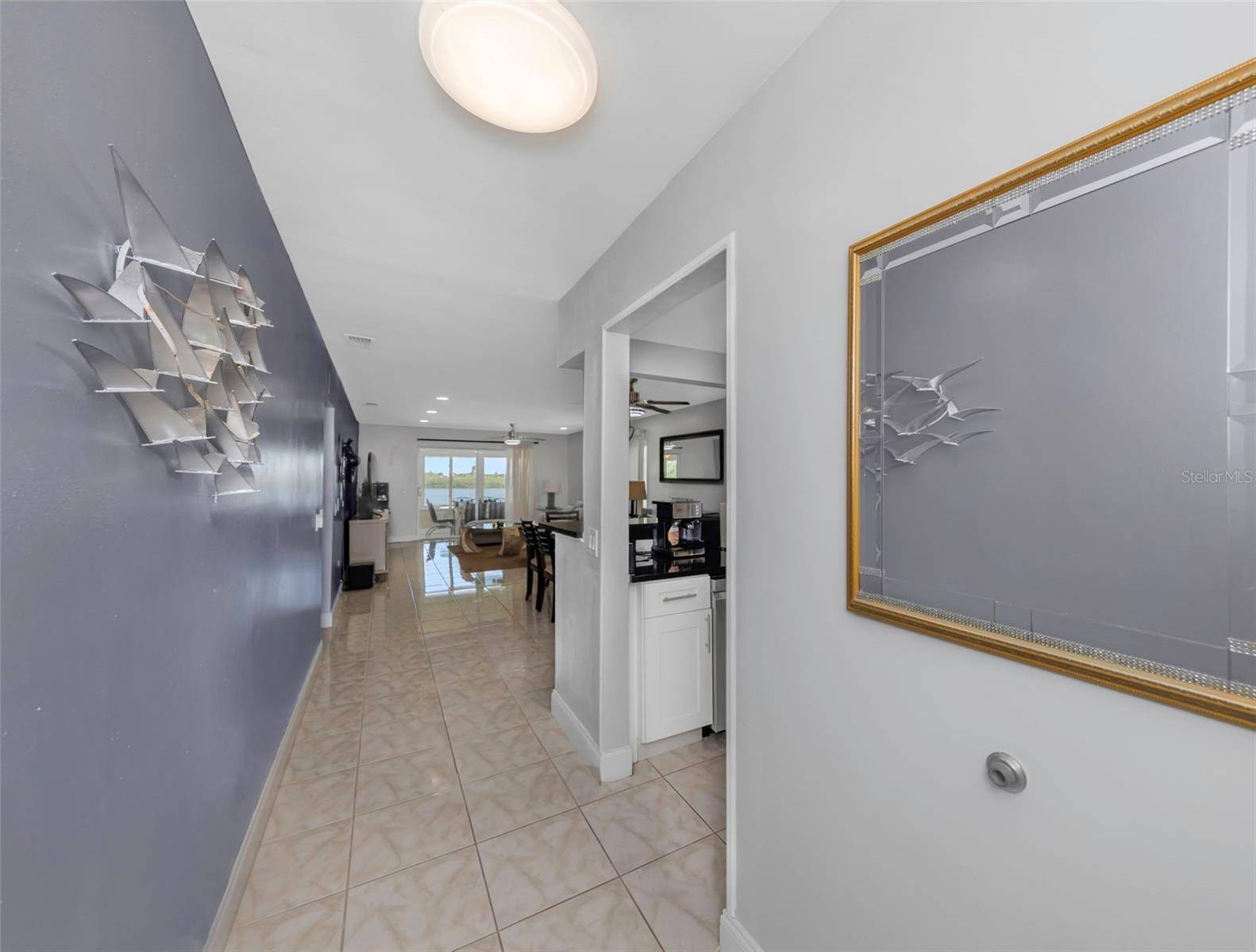 1819 SHORE DR S #318, South Pasadena, FL 33707