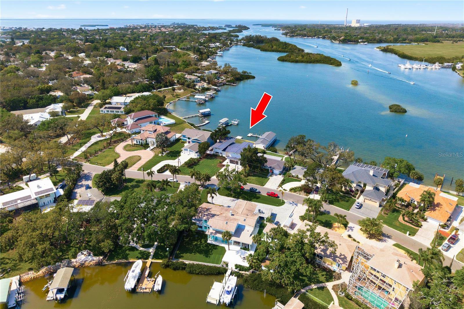 915 BAYSHORE DR, Tarpon Springs, FL 34689