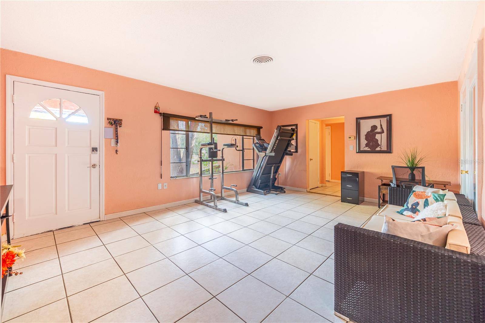 7410 5TH AVE N, St Petersburg, FL 33710