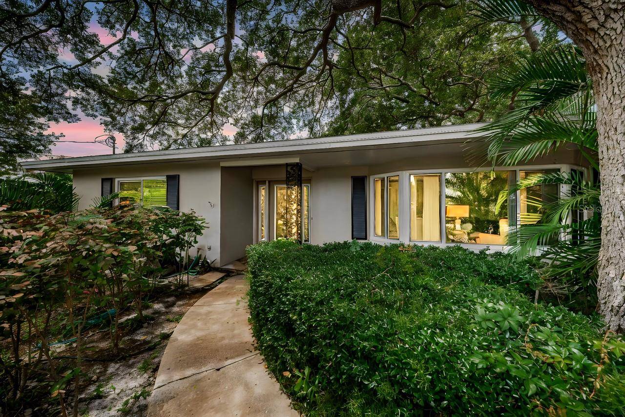 1704 CYPRESS AVE, Belleair, FL 33756