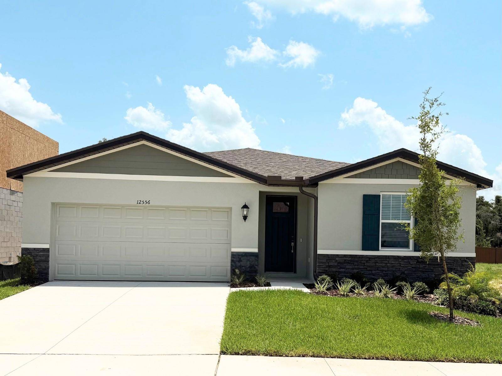 12556 HOMELAND DR, Dade City, FL 33525