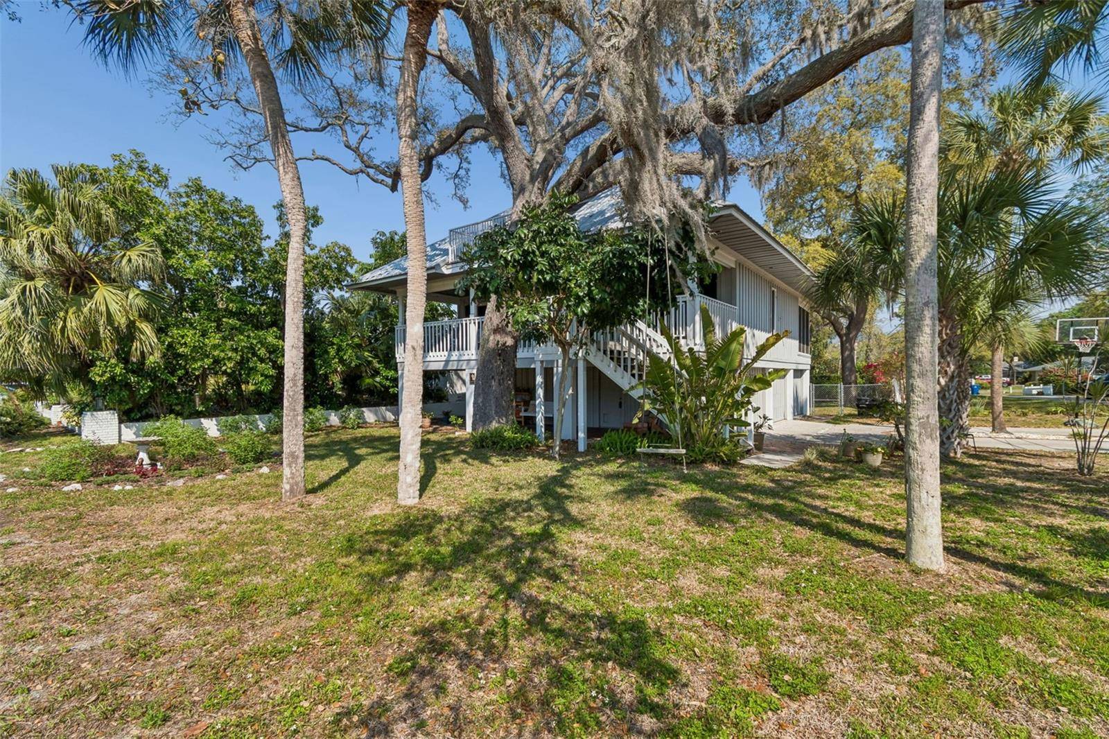 600 N MAYO ST, Crystal Beach, FL 34681