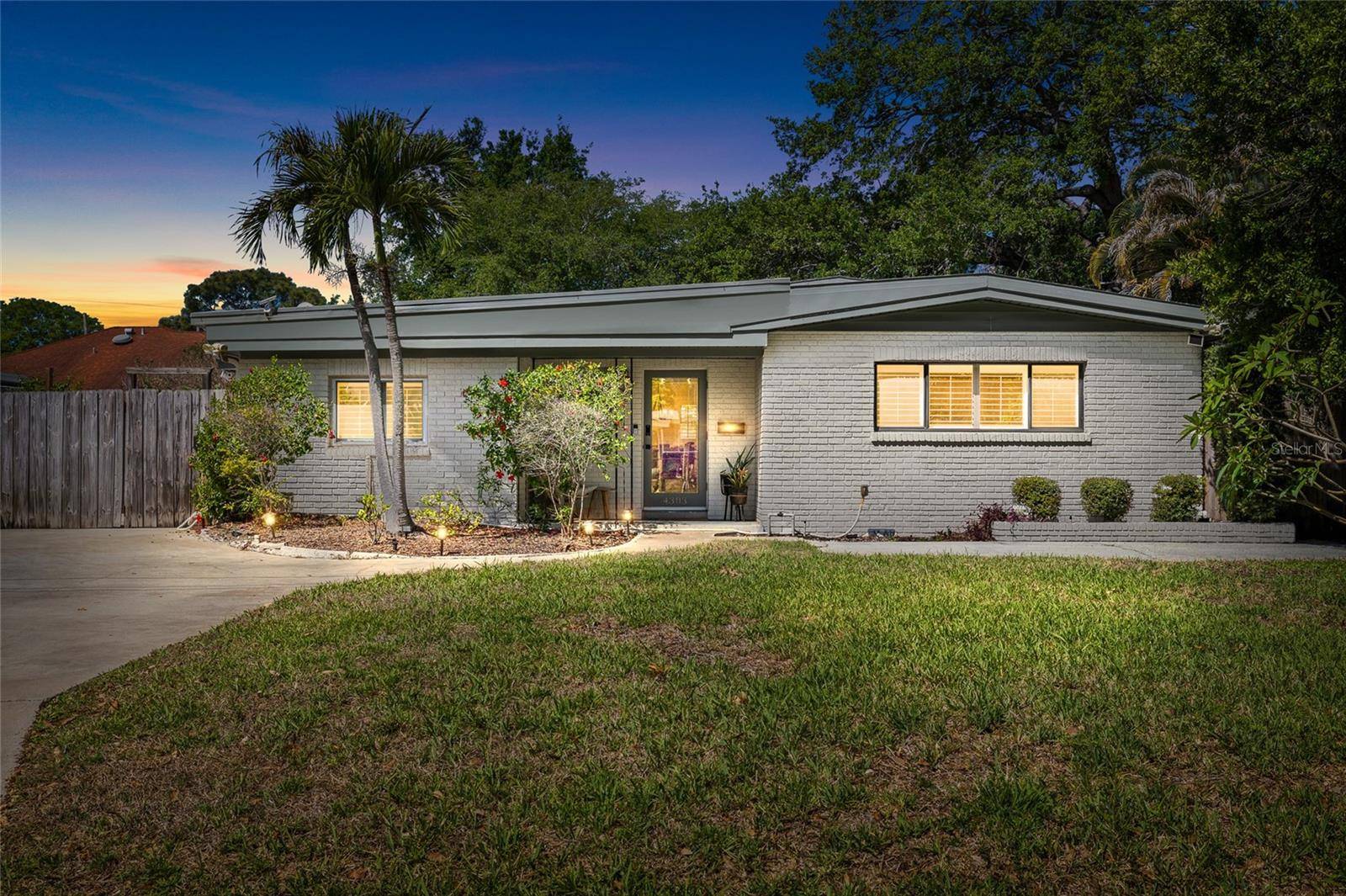 4303 S CAMERON AVE, Tampa, FL 33611