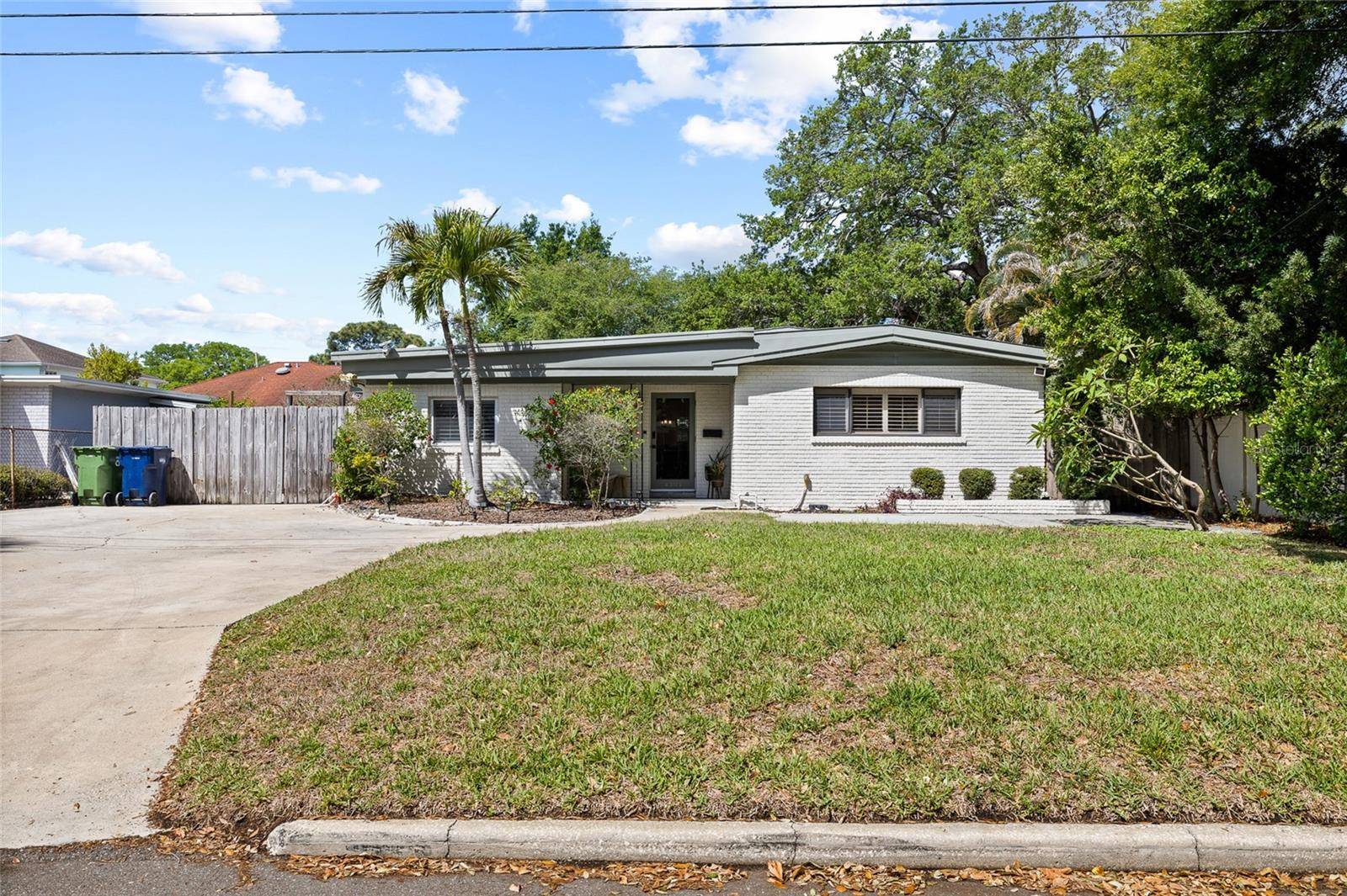 4303 S CAMERON AVE, Tampa, FL 33611