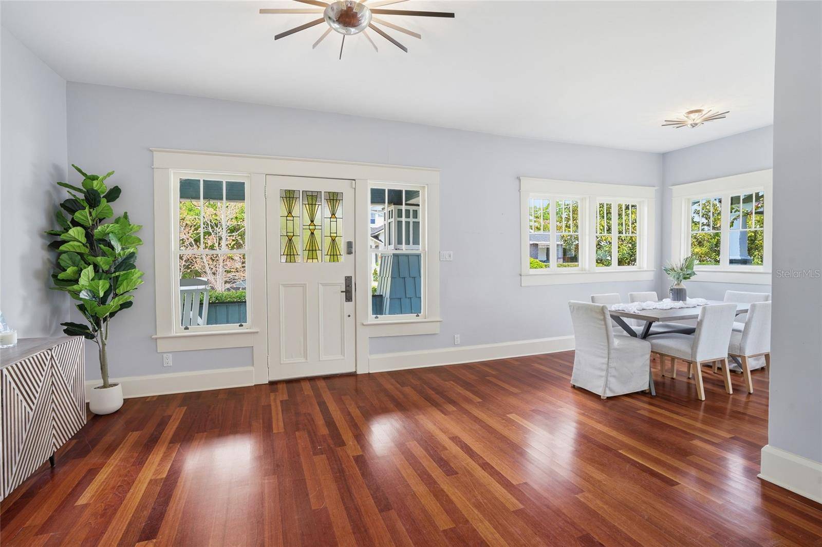 2116 W WATROUS AVE, Tampa, FL 33606
