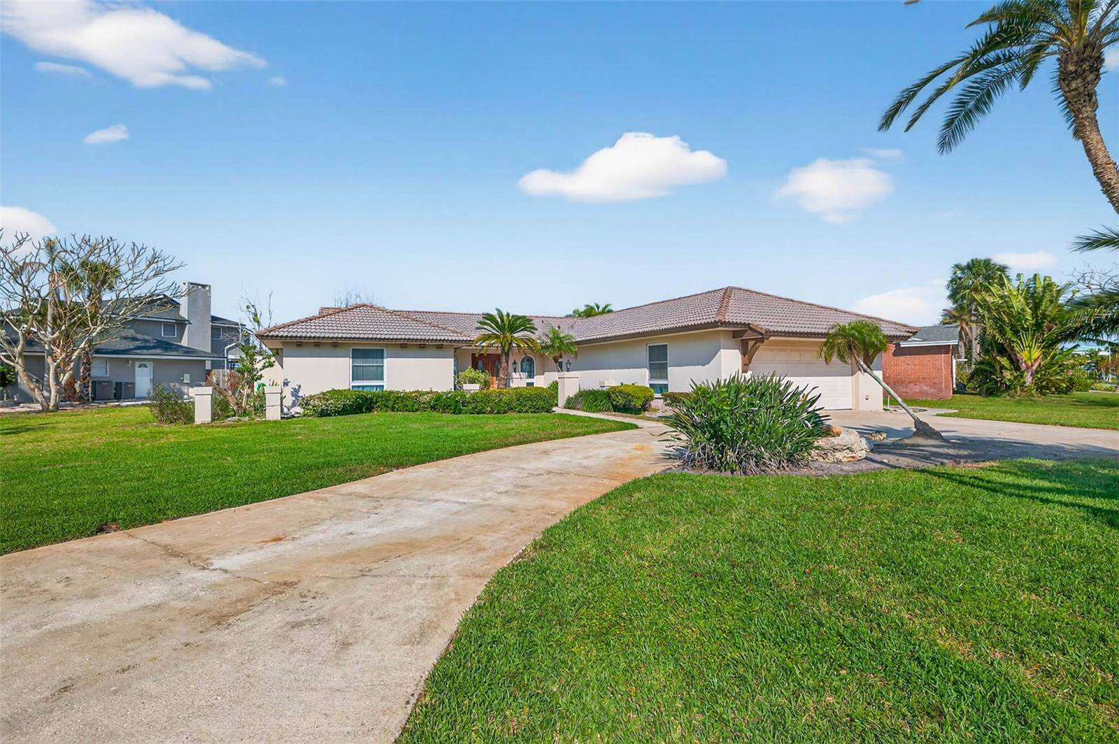 3103 WEDGEWOOD DR, Belleair Beach, FL 33786