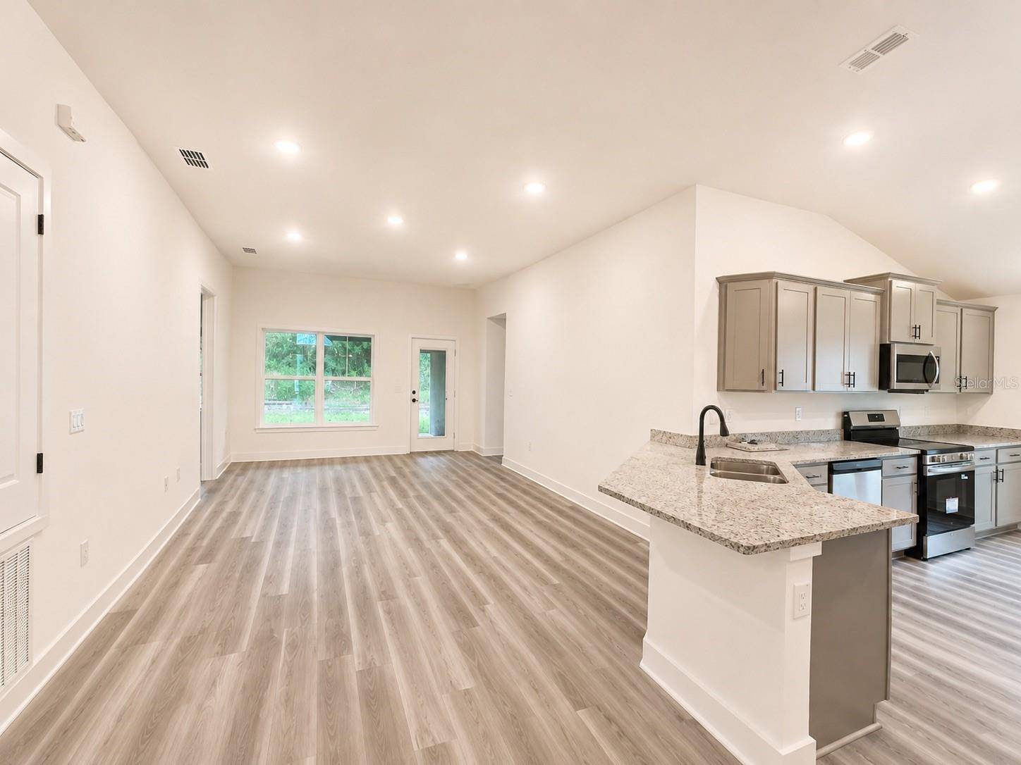 12984 KENT BRADLEY ST, Dade City, FL 33525