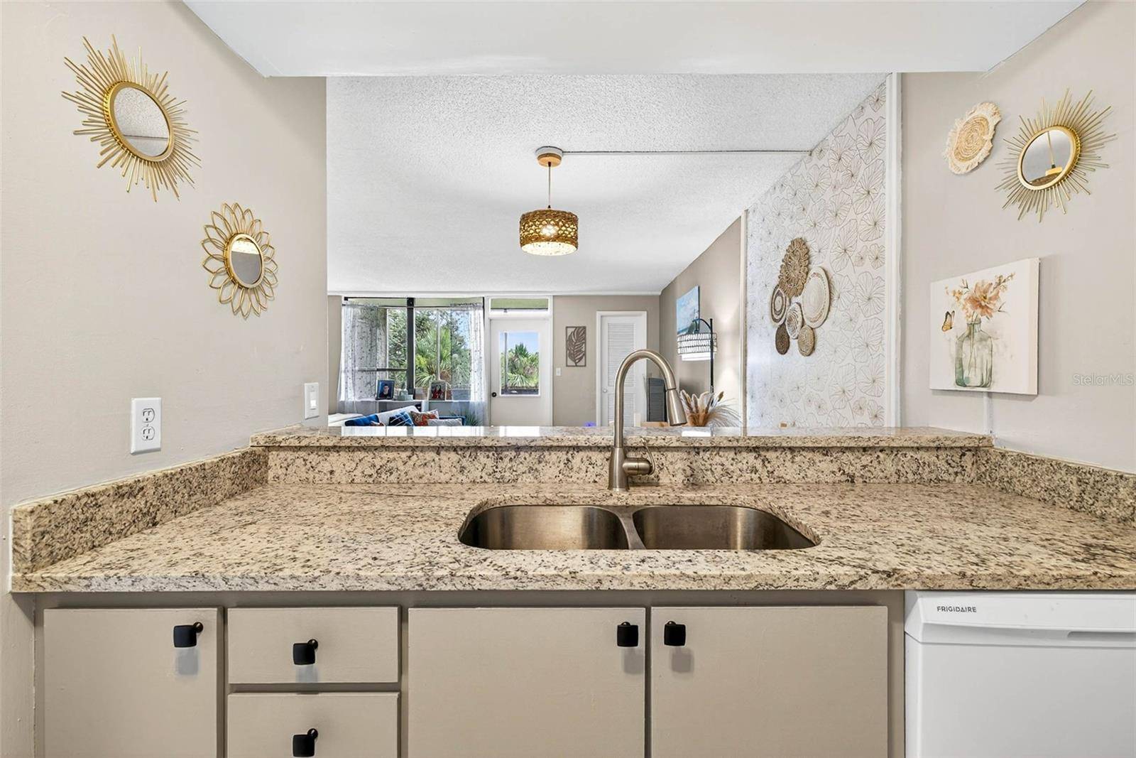 2614 COVE CAY DR #405, Clearwater, FL 33760