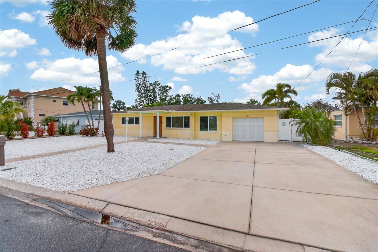 517 39TH AVE, St Pete Beach, FL 33706